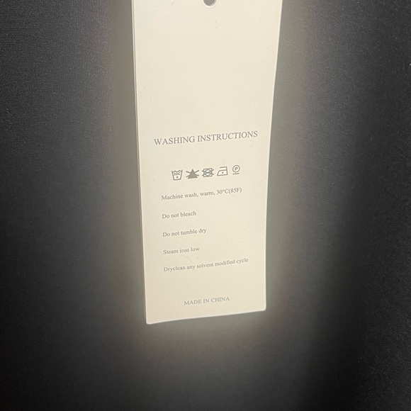 DOKOTOO Women's Plus Size 2XL Black Gold Studded Women's Top NWT - Picture 5 of 10